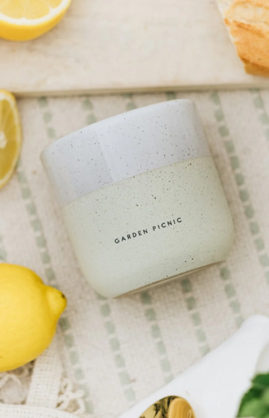 Bougie parfumée - Garden Picnic - Fleur d'oranger, violette & ylang ylang - 200 g - Image 5