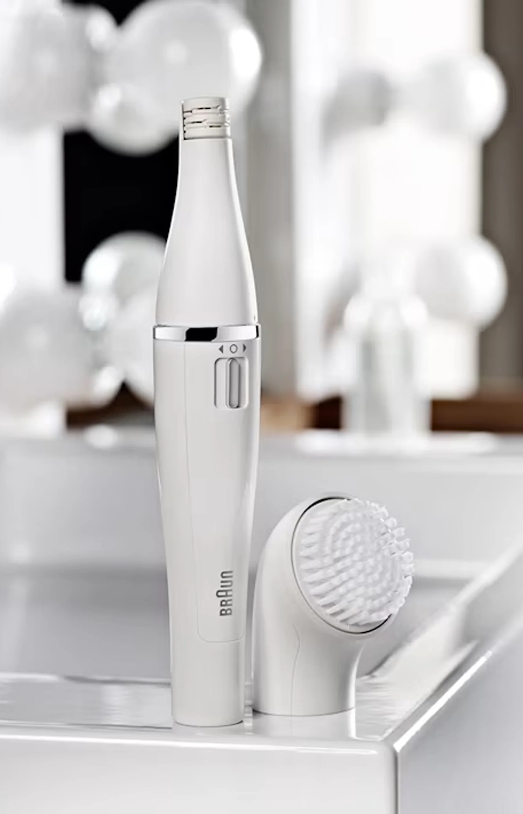 Épilateur & brosse nettoyante électrique - Face 810 - Visage - Image 2