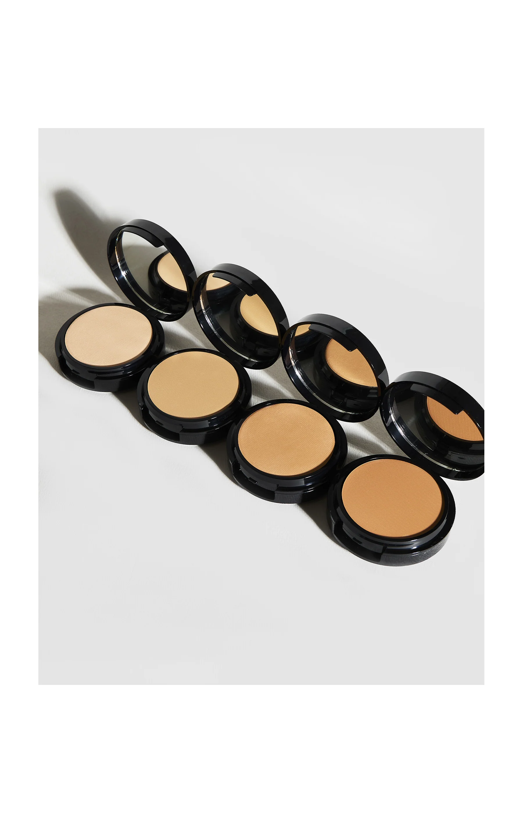 Fond de teint compact - 10 g - Image 8