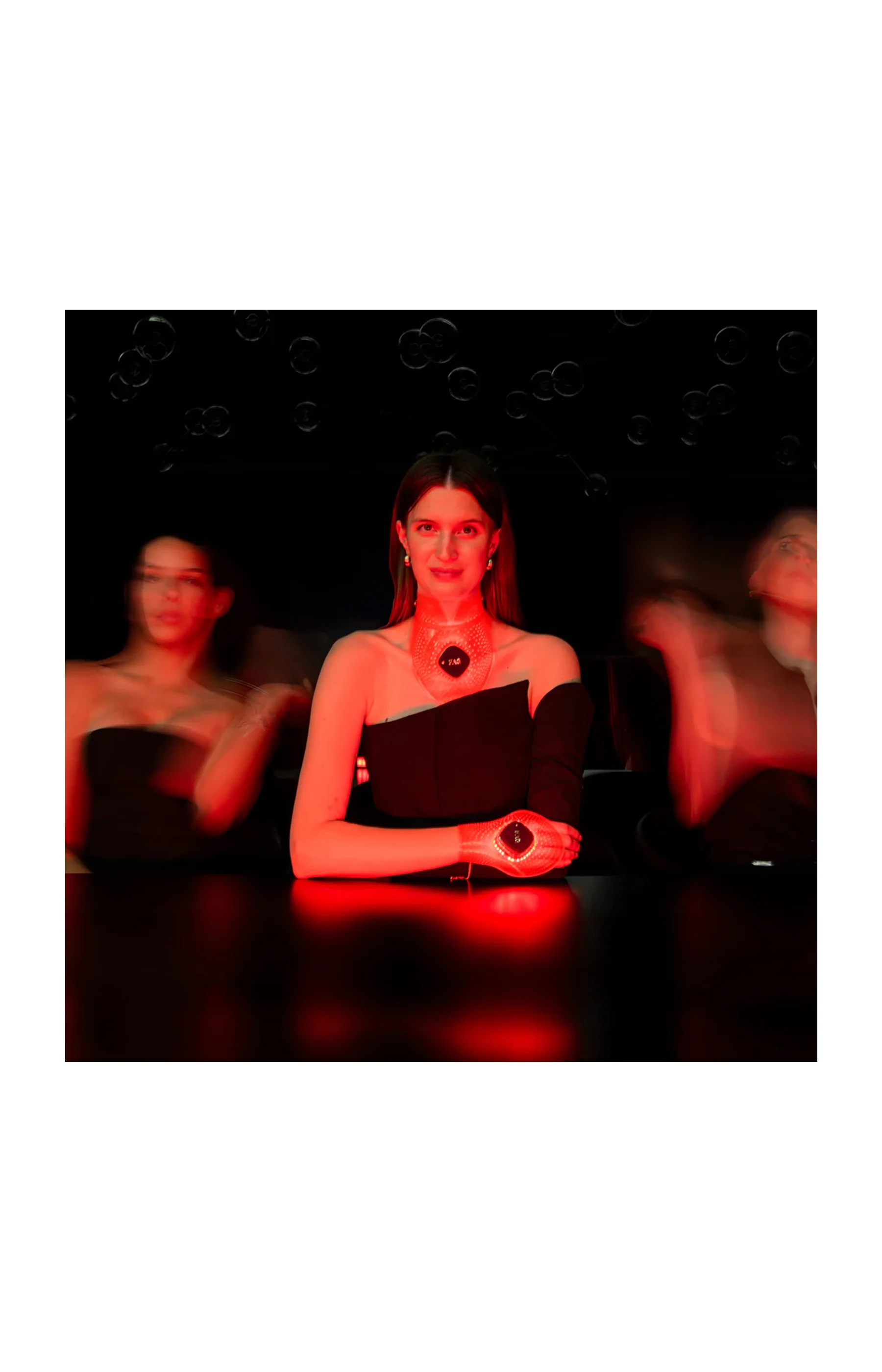 FAQ™ 221 - Masque LED anti-âge - Mains - Image 4
