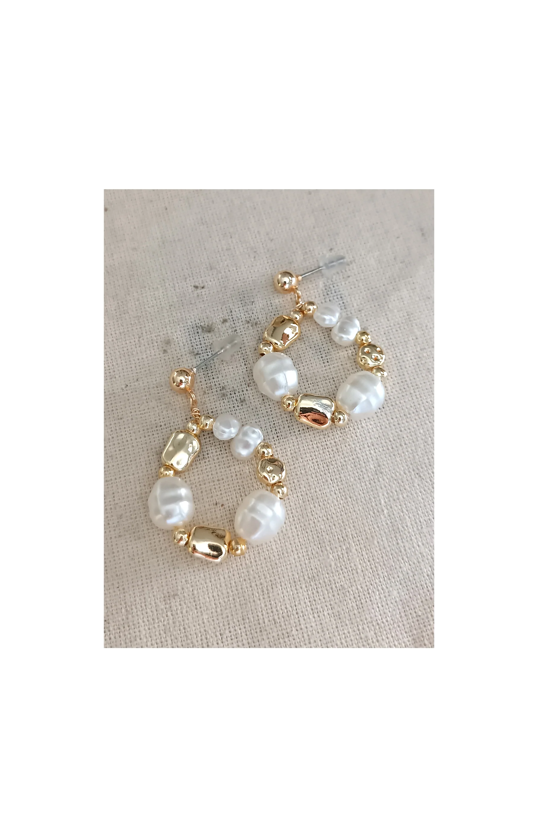 Boucles d’oreilles - Laiton plaqué or & perle synthétique