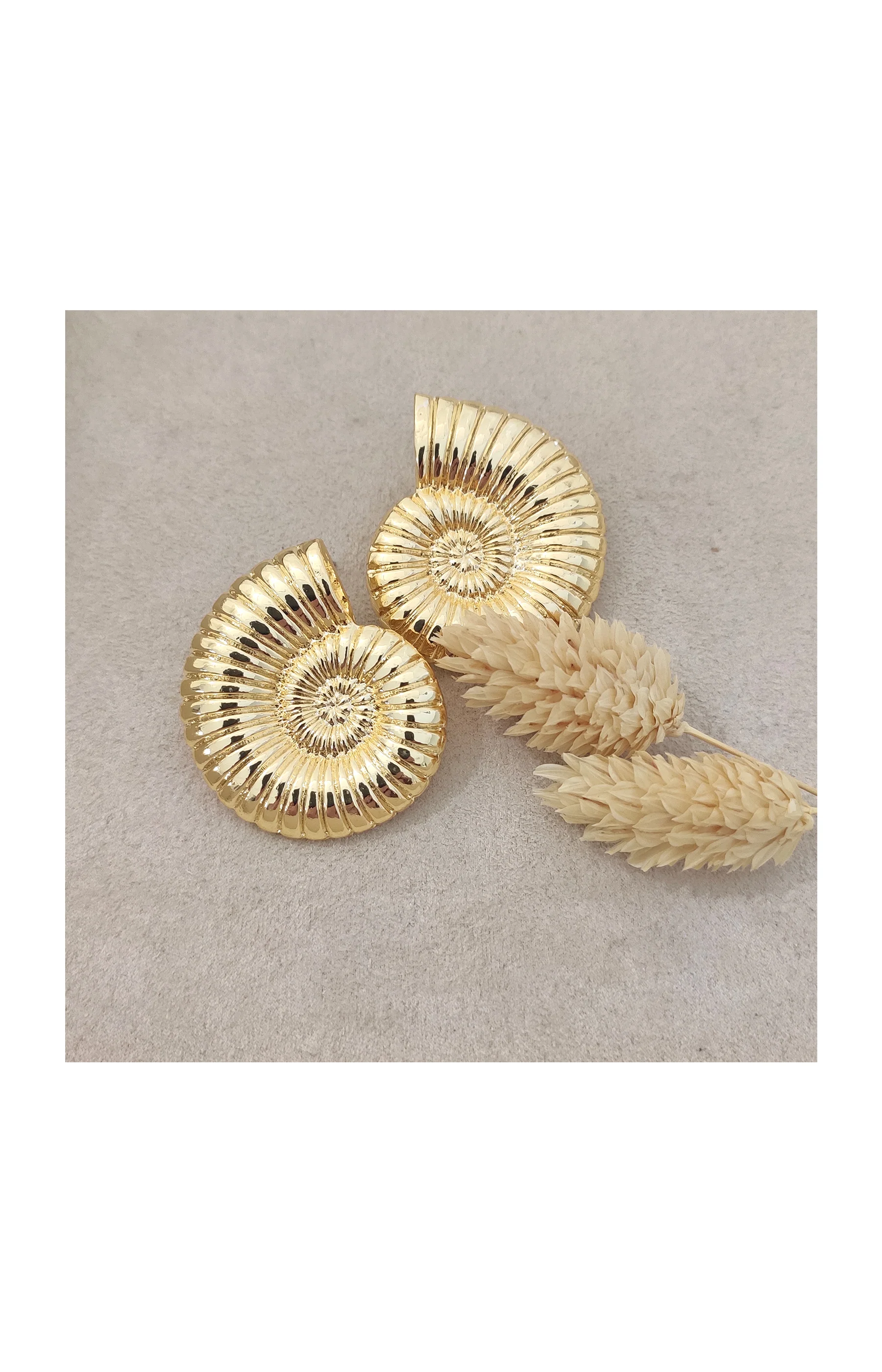 Boucles d’oreilles escargot - Laiton plaqué or - Image 2