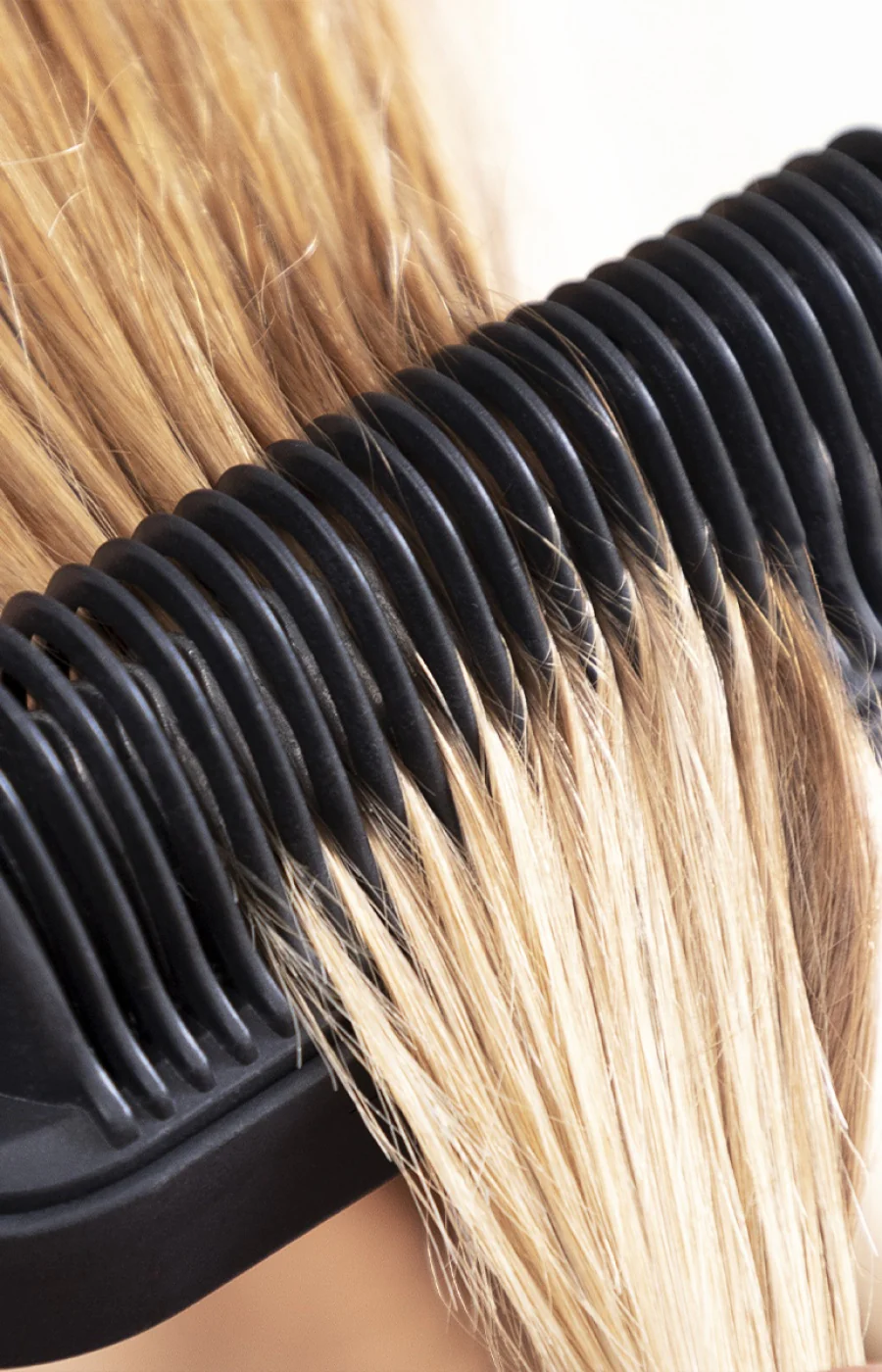 Brosse lissante en céramique - Cheveux - Noir - Image 3