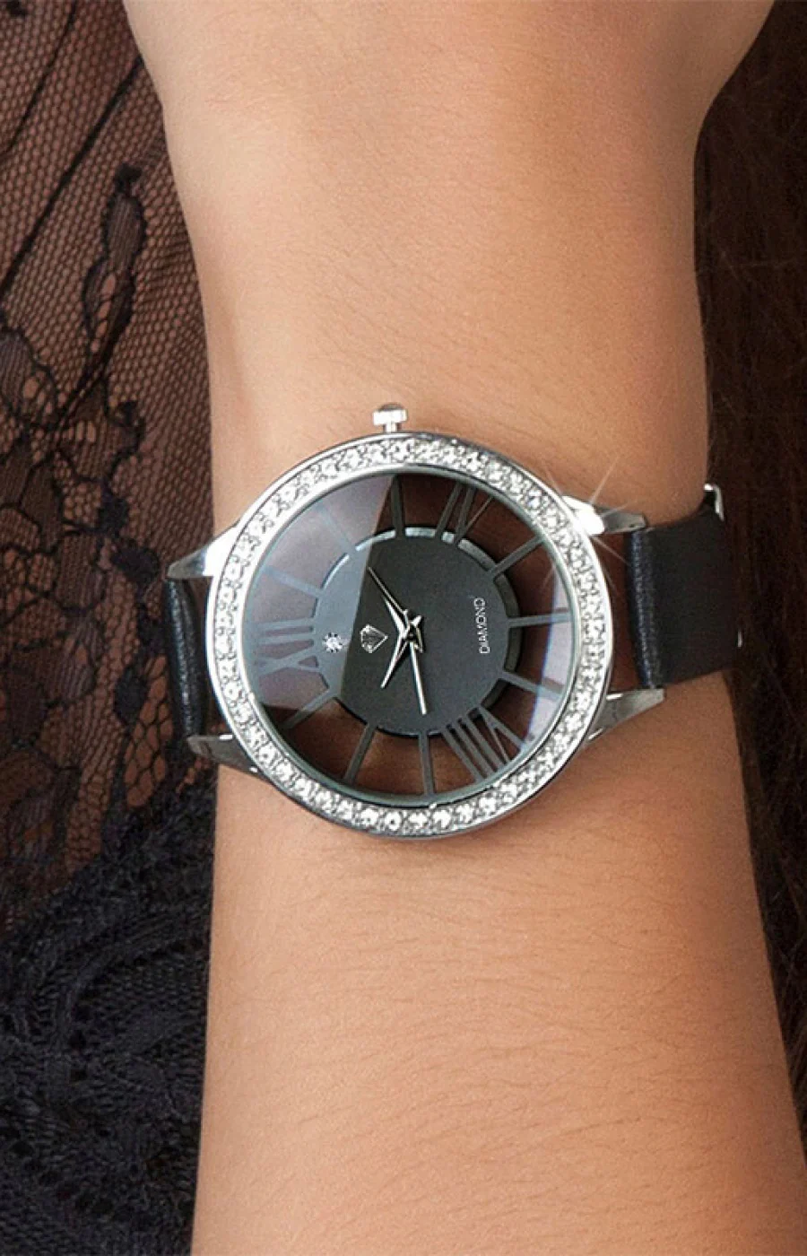 Montre Lara - Cuir, laiton & cristaux & diamant - Noir - 42 mm - Image 2